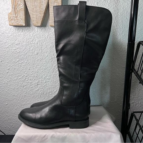Frye & Co Black  Knee-High Boots.  All man made materials - Picture 3 of 6